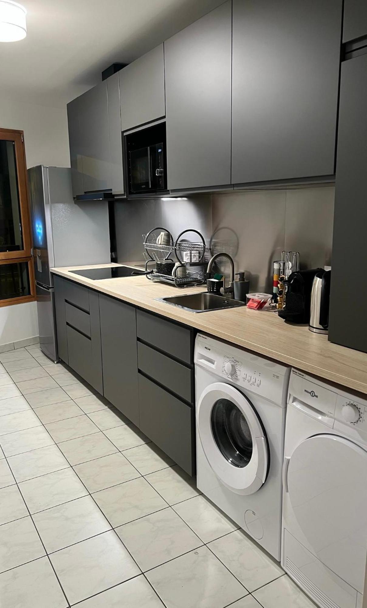 Apartment Paris-montrouge Magnifique 3 Pieces De 75m2 Avec Parking - Tres Cosy Pour 1 - 8 Personnes Refait A Neuf -entire Luxurious And Warm -montrouge Paris 14eme - Proche Aeroport Orly Parc Expositions Porte De Versailles Free Wifi Grat *