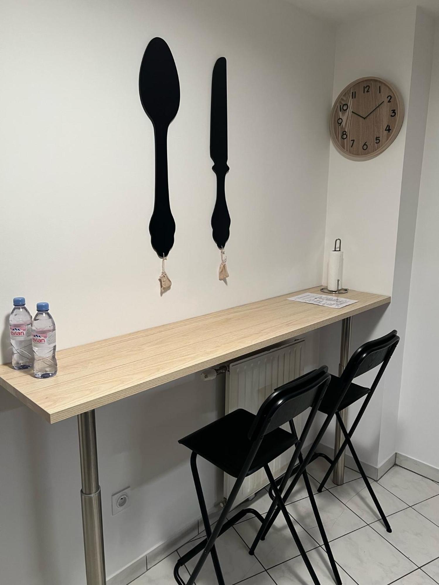 Paris-montrouge Magnifique 3 Pieces De 75m2 Avec Parking - Tres Cosy Pour 1 - 8 Personnes Refait A Neuf -entire Luxurious And Warm -montrouge Paris 14eme - Proche Aeroport Orly Parc Expositions Porte De Versailles Free Wifi Grat Apartment Montrouge