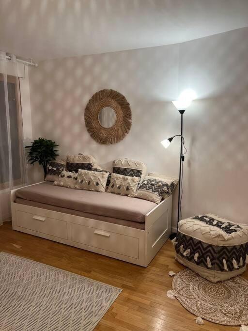 Paris-montrouge Magnifique 3 Pieces De 75m2 Avec Parking - Tres Cosy Pour 1 - 8 Personnes Refait A Neuf -entire Luxurious And Warm -montrouge Paris 14eme - Proche Aeroport Orly Parc Expositions Porte De Versailles Free Wifi Grat Apartment *