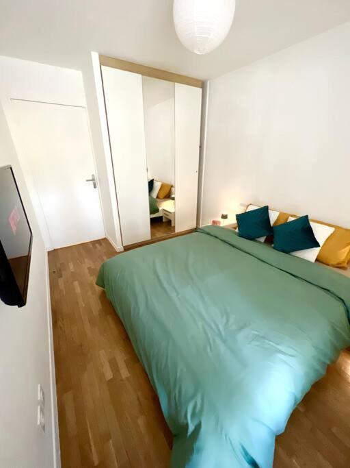 Paris-montrouge Magnifique 3 Pieces De 75m2 Avec Parking - Tres Cosy Pour 1 - 8 Personnes Refait A Neuf -entire Luxurious And Warm -montrouge Paris 14eme - Proche Aeroport Orly Parc Expositions Porte De Versailles Free Wifi Grat Apartment Montrouge